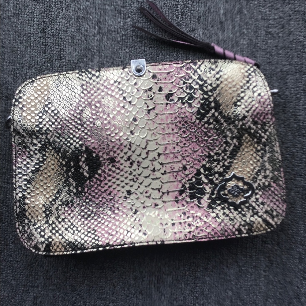 orYANY Bright Snakeskin Handbag-3 Ways to Wear